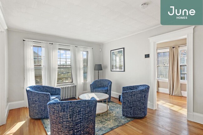 Foto del edificio - ROOM ONLY in 6-bed/2.0-bath Home
