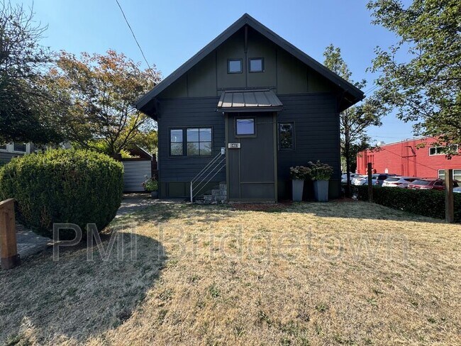 Building Photo - 5407 NE 33rd Ave