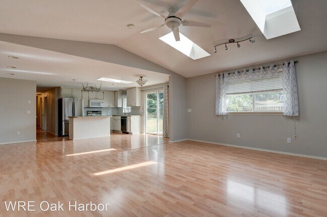 Building Photo - 3 br, 2 bath House - 1213 Independence Ct