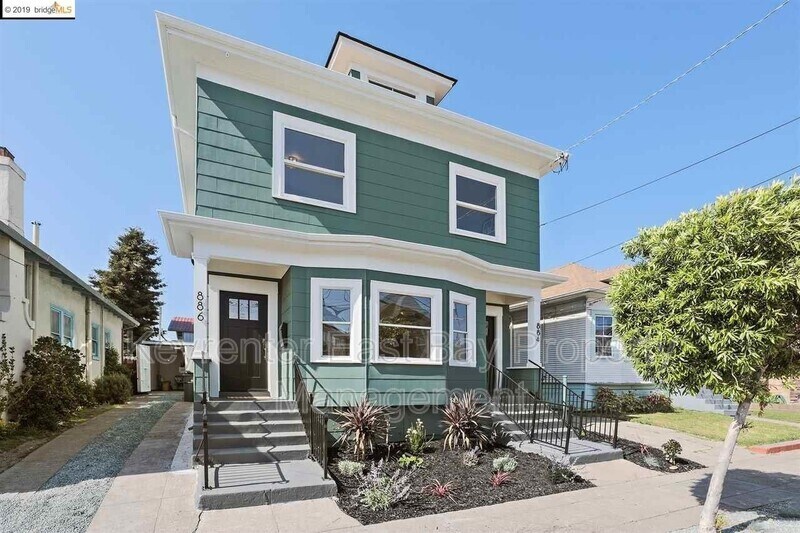 Foto principal - 886 Arlington Ave
