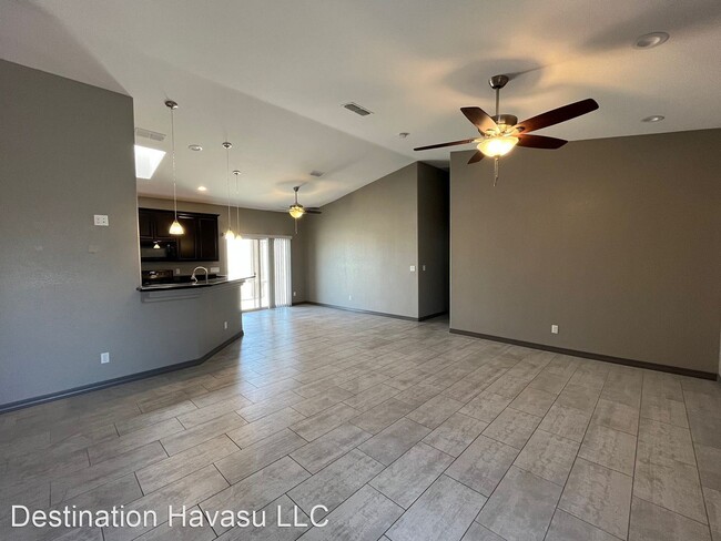 Foto del edificio - 3 br, 2 bath House - 3340 Monte Carlo Ave