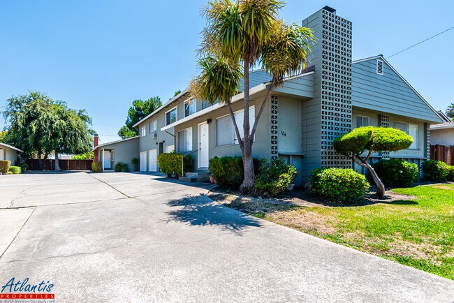 Building Photo - 104 Winslow Ct
