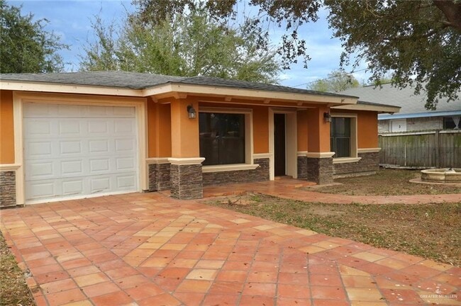 Building Photo - 11 N 6th St