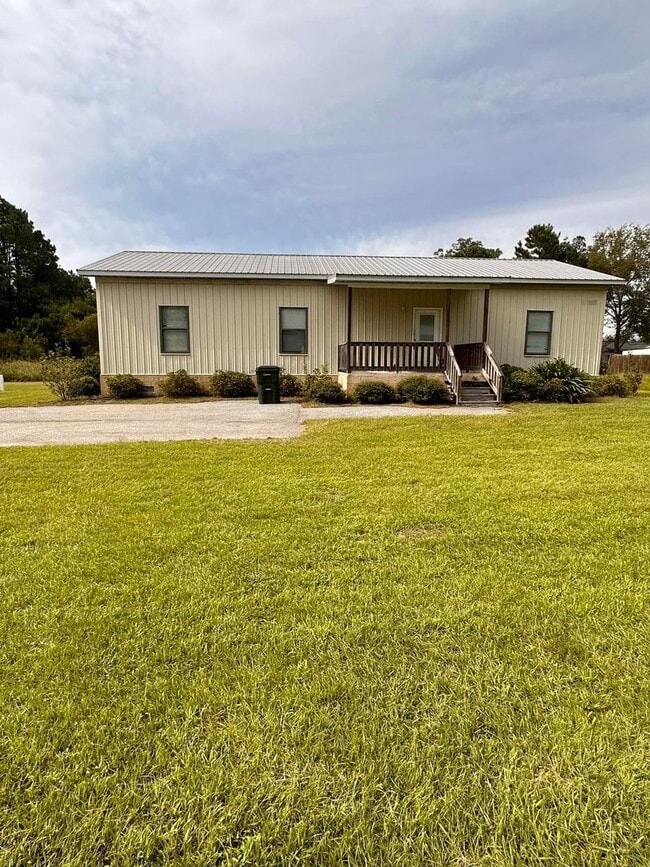 Building Photo - 1005 Turnpike Rd