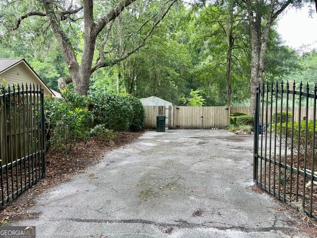 Building Photo - 156 Ardith Ln