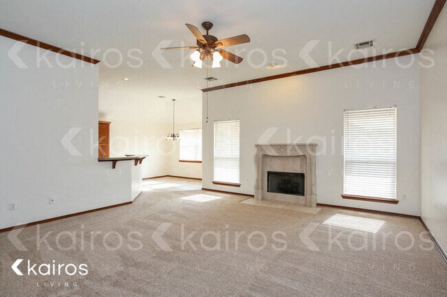 Building Photo - 1216 SW 129th St