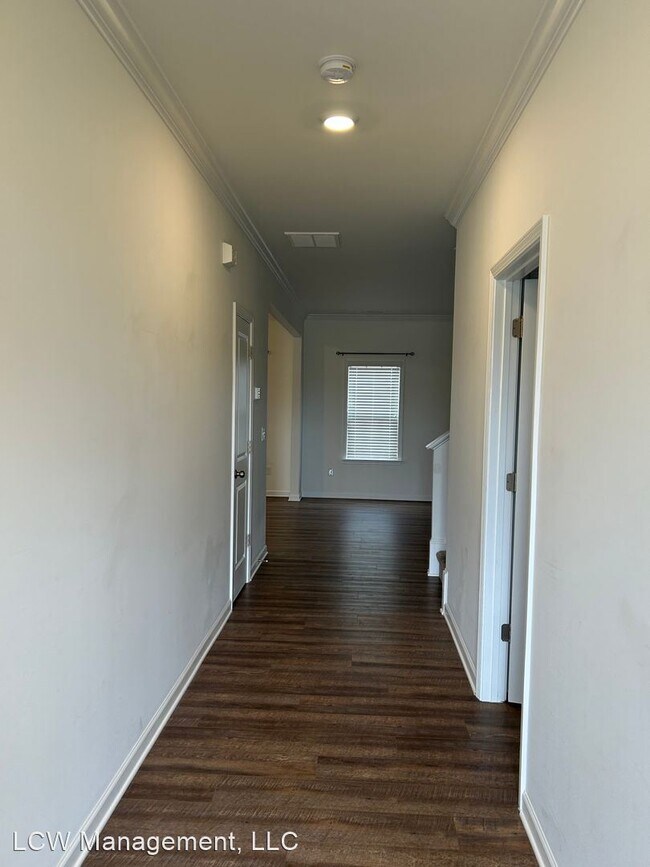 Building Photo - 4 br, 2.5 bath House - 474 Altavista Drive