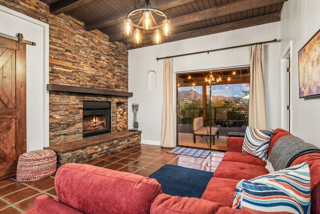 Foto del edificio - 5190 W Pso Del Barranco