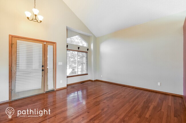 Foto del edificio - 5947 Leather Drive, Colorado Springs, CO, ...