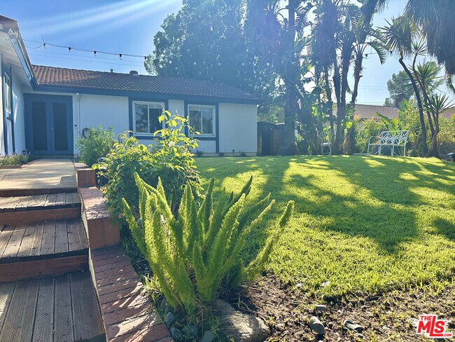 Foto del edificio - 16312 Itasca St