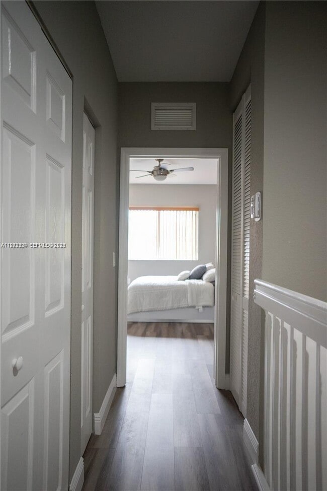 Building Photo - 7941 Catalina Cir