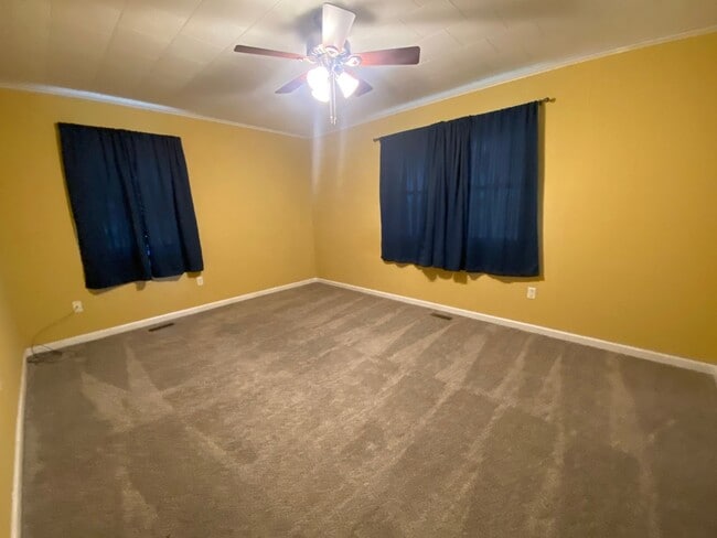 Building Photo - Nice 2bed/1bath home in Portia!!!