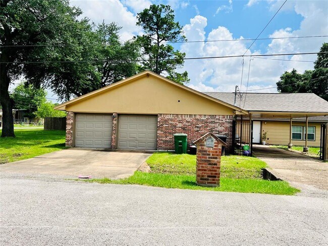 Building Photo - 7731 Schneider St