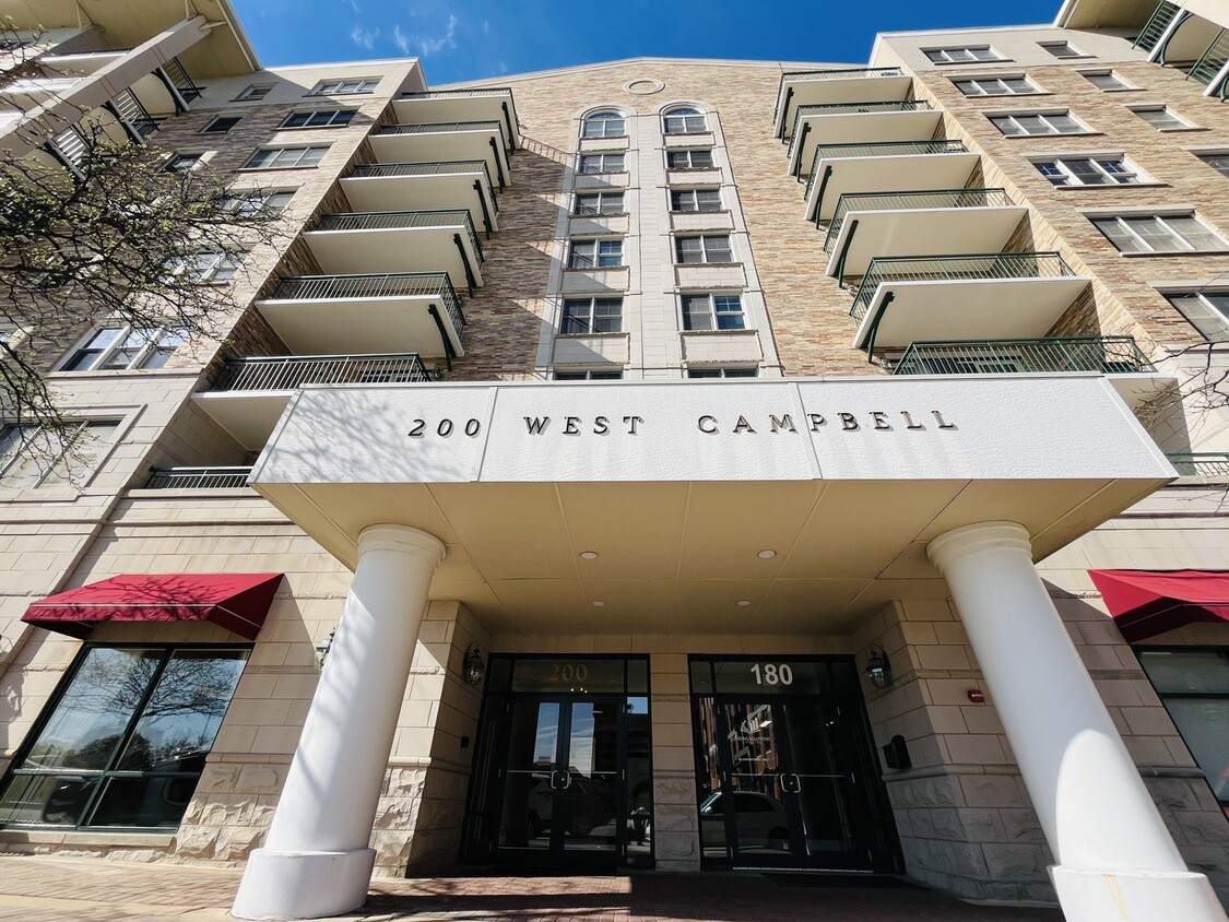 Primary Photo - 200 W Campbell St