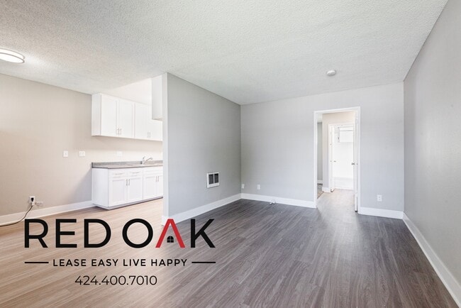 Foto del edificio - 13325 Heacock St