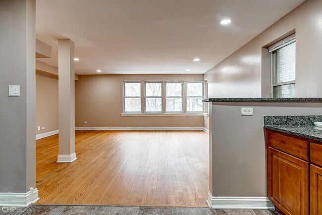 Foto del edificio - 4938 S King Dr