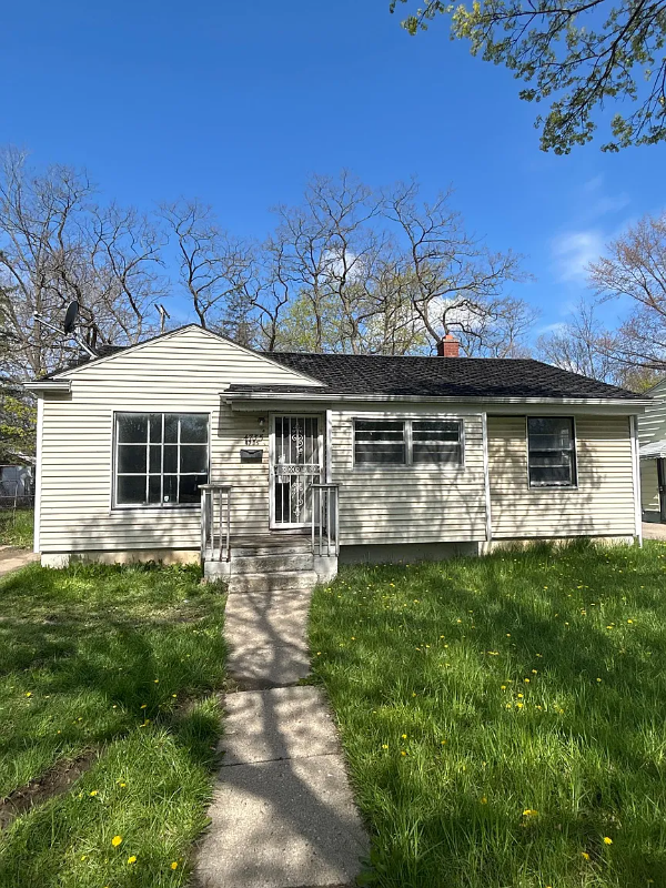 Primary Photo - 4735 Birchcrest Dr