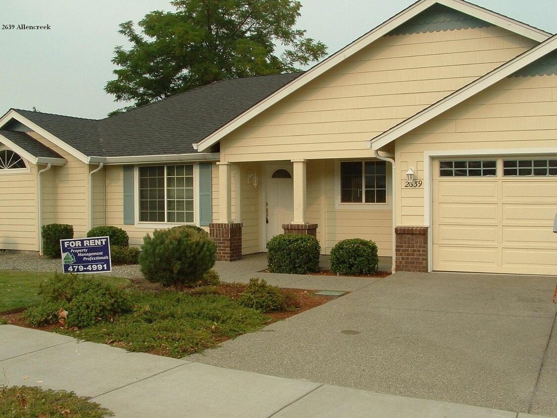 Foto principal - 2639 SW Allen Creek Rd