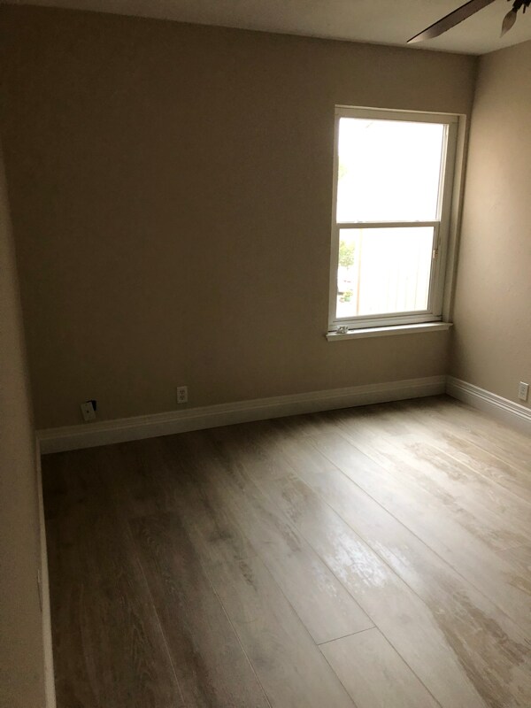 Foto del edificio - 7854 Windsor Ln