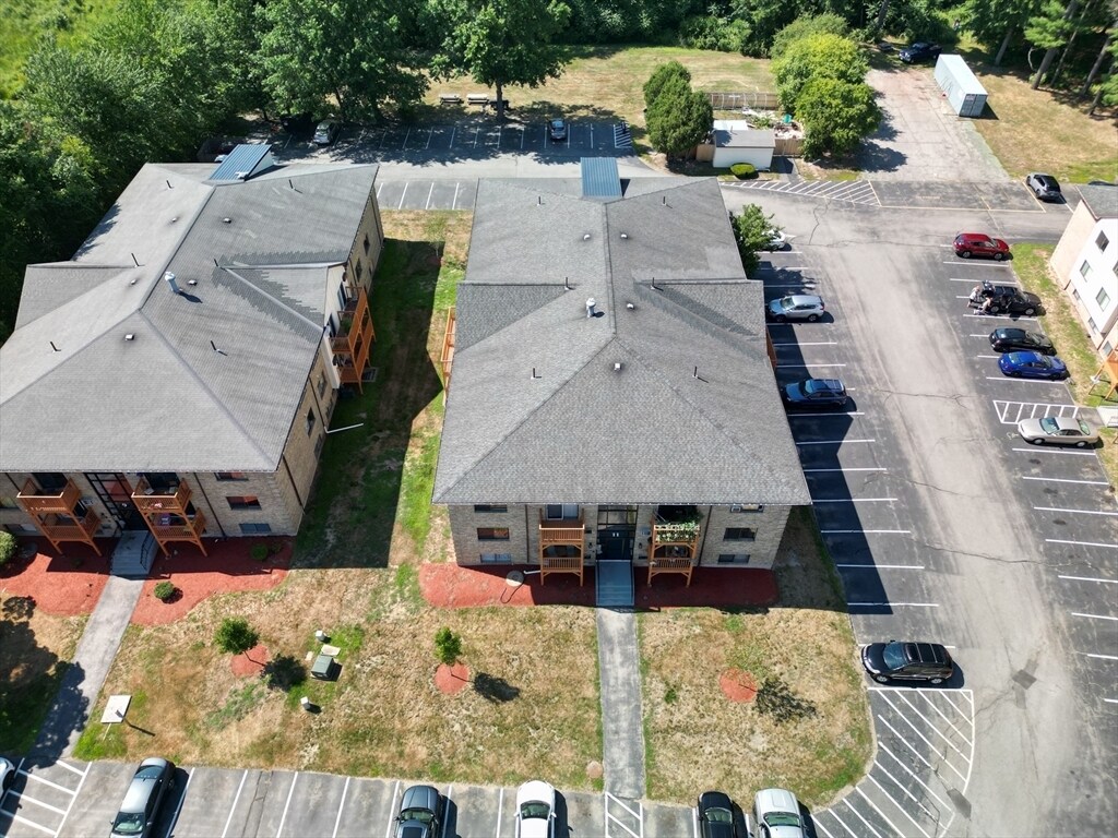 11 Lancelot Court Unit 4, Salem, NH 03079 Condo for Rent in Salem, NH