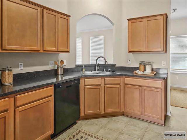 Foto del edificio - 211 Troy Ln