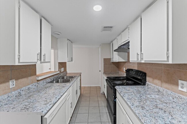 Foto del edificio - 12206 Ormandy St