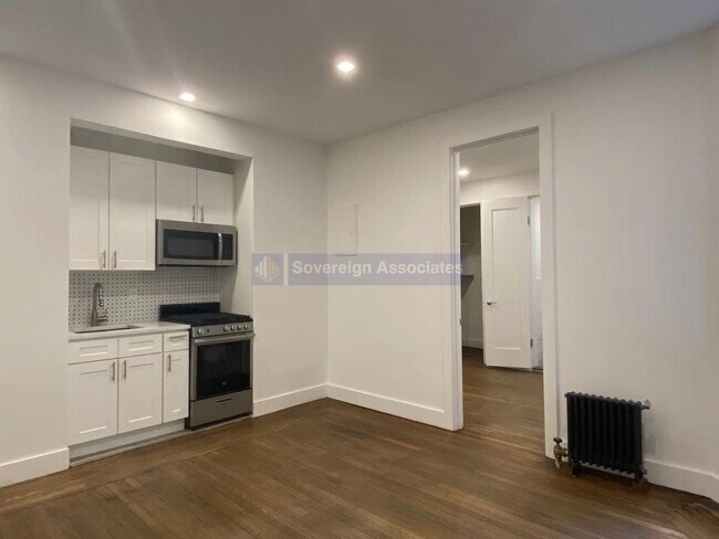 Foto del edificio - 45 Tiemann Pl