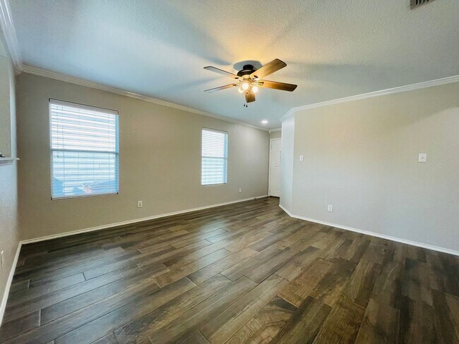 Building Photo - 9314 Juniper SPG