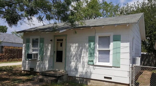 Frente de la casa - 1512 Willow St