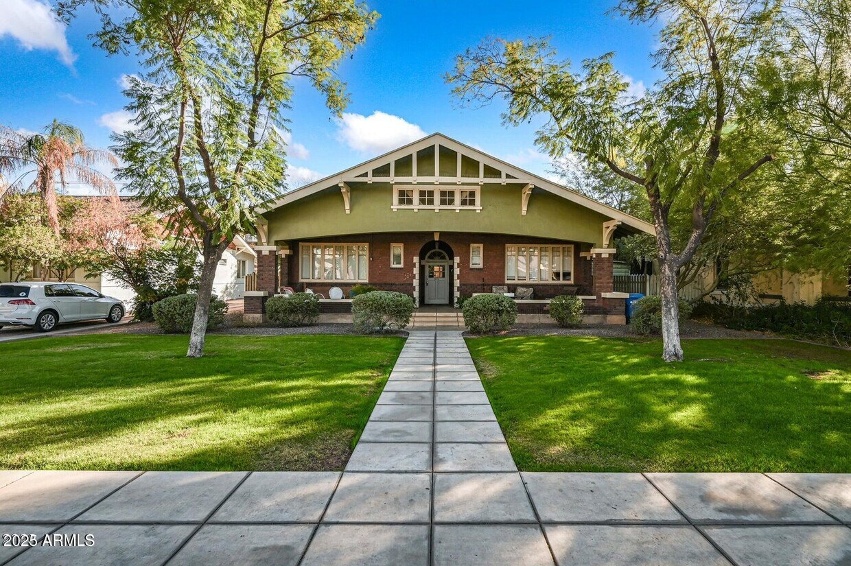 Foto principal - 343 W Portland St