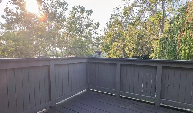 Balcony with private views - 3409 La Terrace Cir