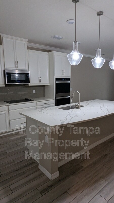 Foto del edificio - 2891 Grand Kemerton Pl
