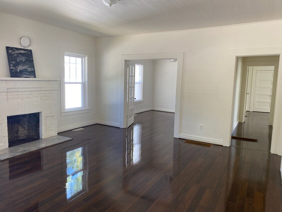 133 Broad St, Ellijay, GA 30540 House Rental in Ellijay, GA