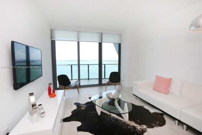 Foto del edificio - 460 NE 28th St