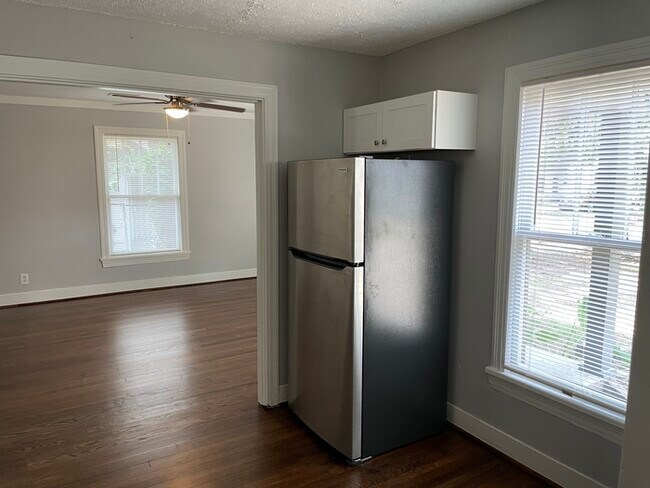 Foto del edificio - Remodeled 2 bedroom 1 bath close to UAMS