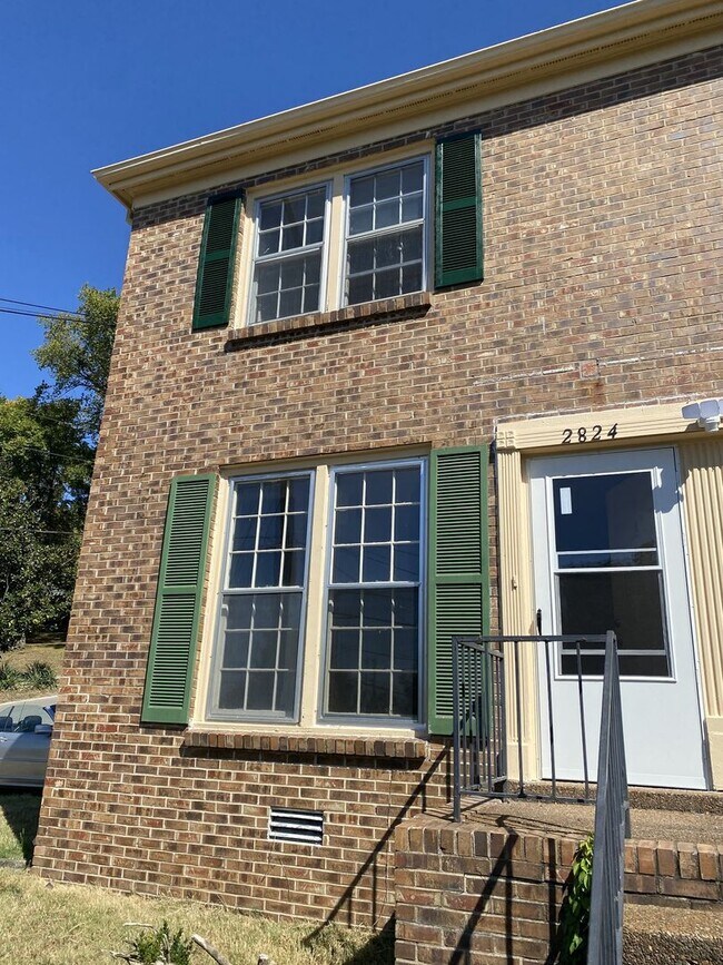 Foto del edificio - Duplex on the West Side