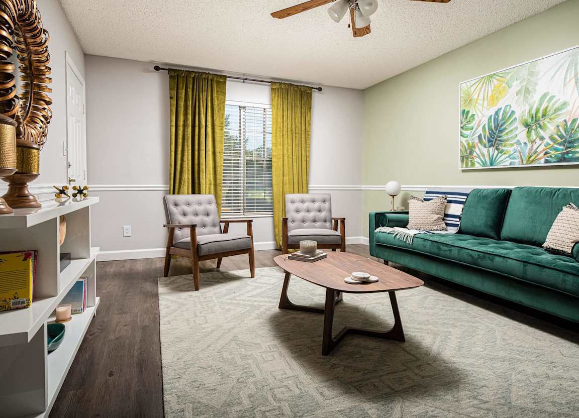 Foto principal - The Park at Chesterfield Apartment Homes