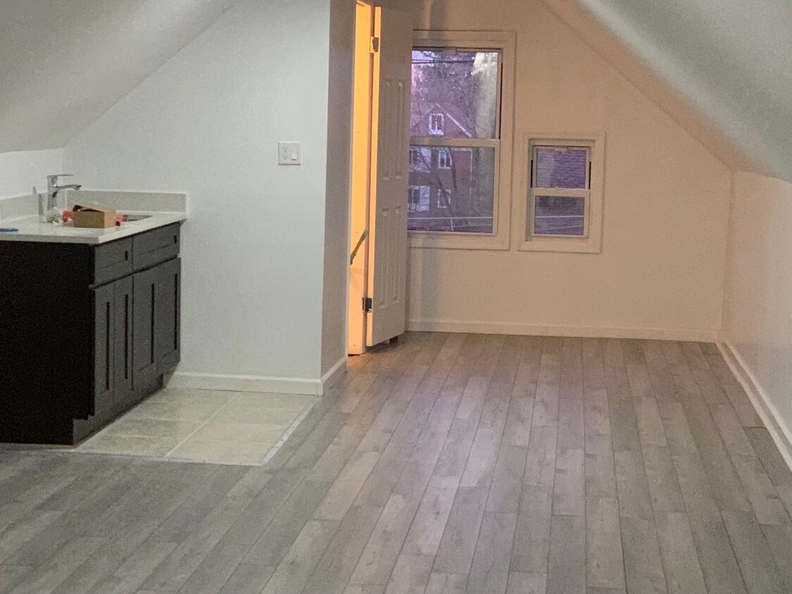 Foto principal - 1126 Forest Ave