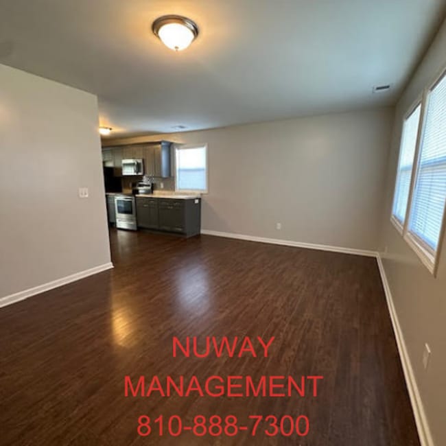 Building Photo - AVAILABLE NOW - 3 bedroom house in Grand Blanc