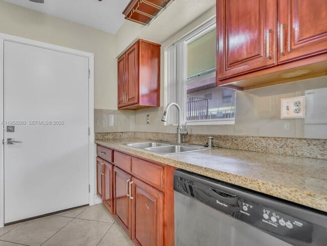 Building Photo - 8601 SW 94th St