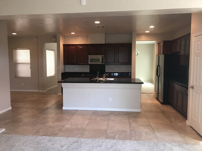 Building Photo - 4 Bedroom Home in Silverstone Coming Soon!