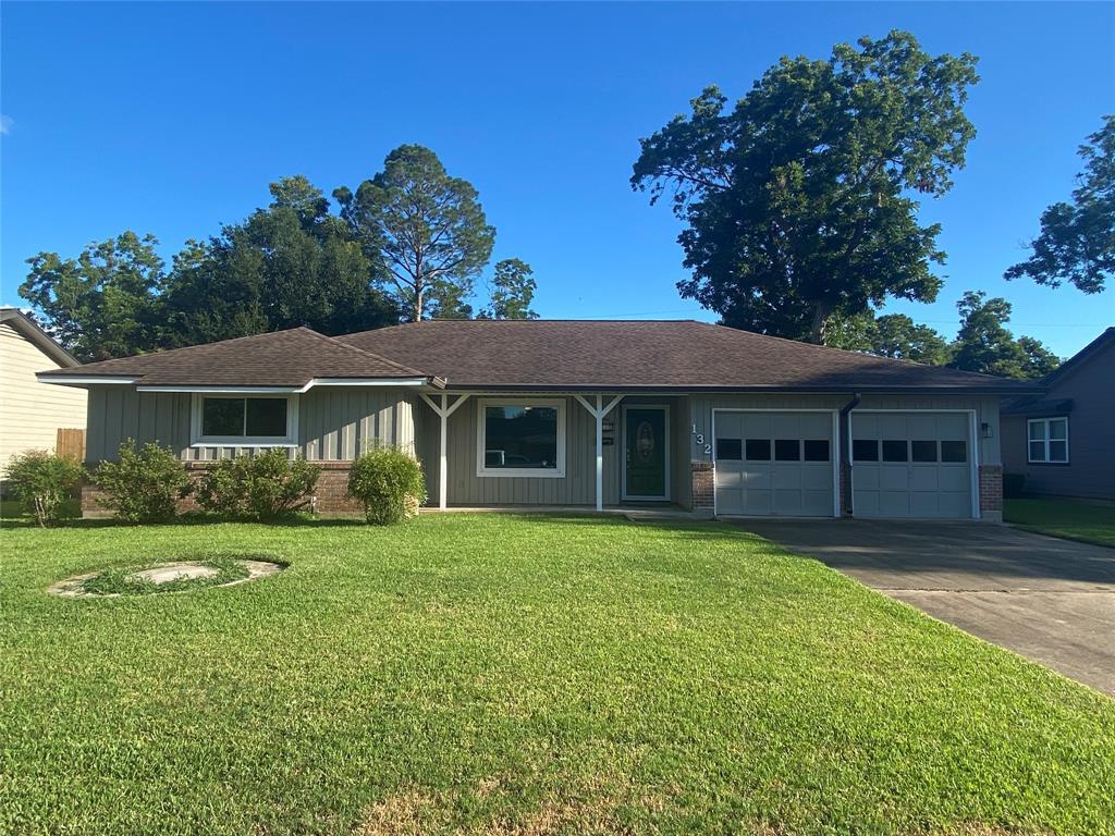 132 Mulberry St, Lake Jackson, TX 77566 House for Rent in Lake