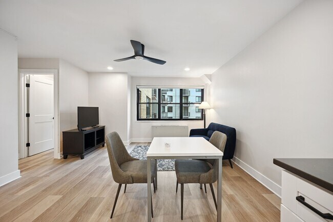 Photo - Circle Arms Apartments