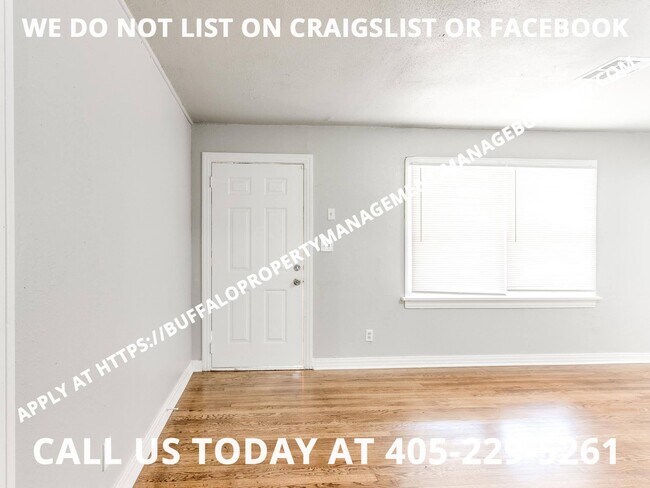 Building Photo - 1217 NE 43rd St