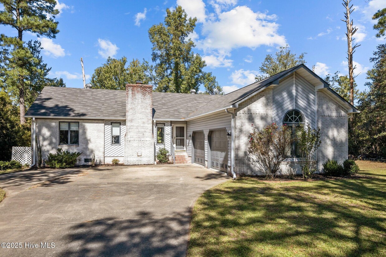 Primary Photo - 5603 Gold Ct