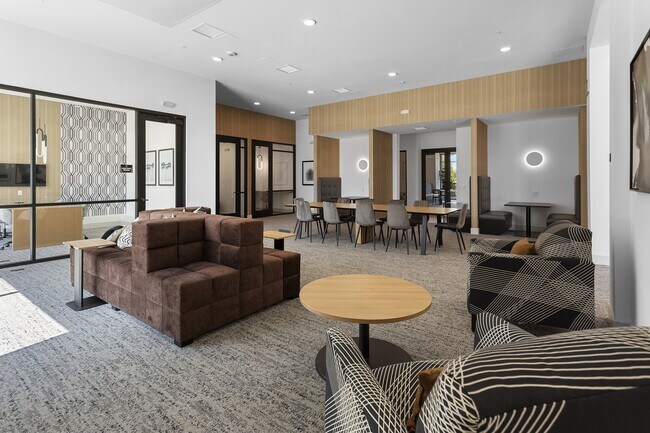 Foto del edificio - The Venue at Orange