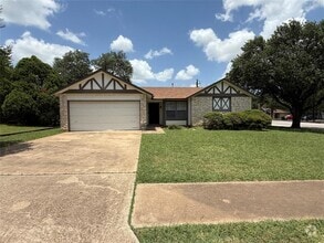 Building Photo - 3700 Skipton Dr