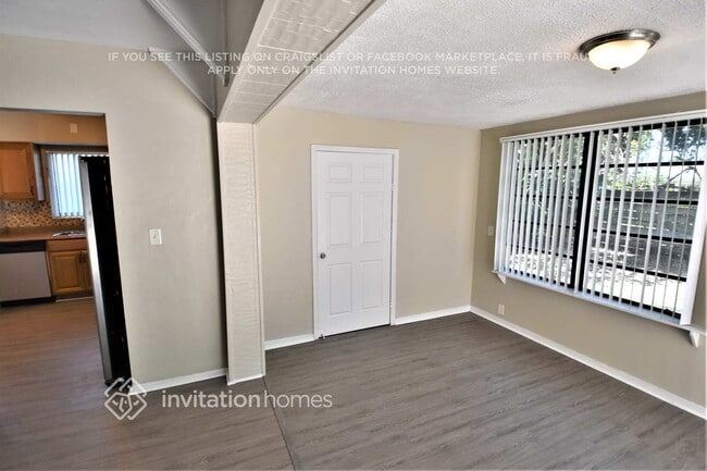 Building Photo - 2608 SW 34th Ave