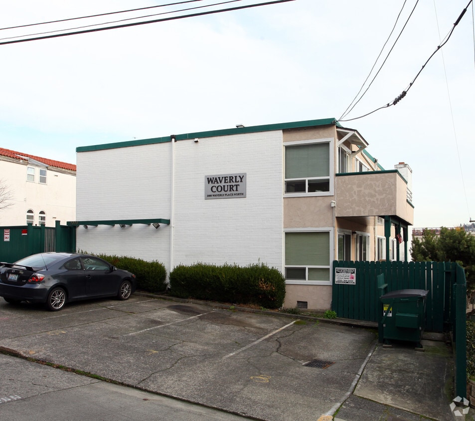 Primary Photo - Waverly Court Apartments