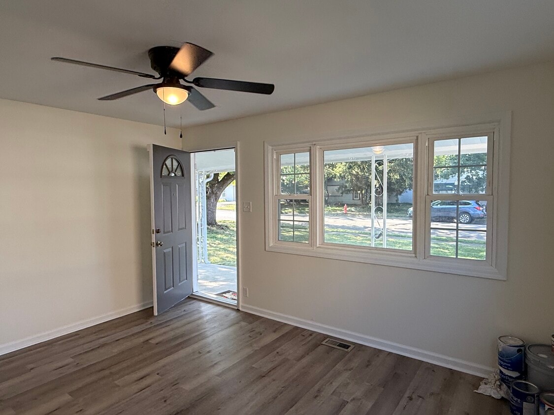 Light-filled living room - 334 Chase Rd